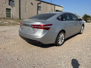 2014 Toyota Avalon Limited - Exterior Rear Right Corner Image